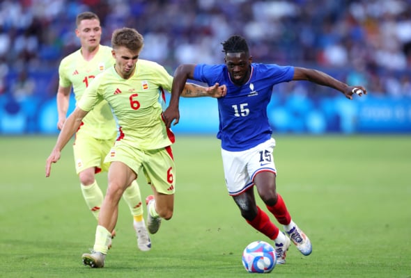 欧冠决赛用球谍照：包含白+深紫，灵感来自举办城市布达佩斯